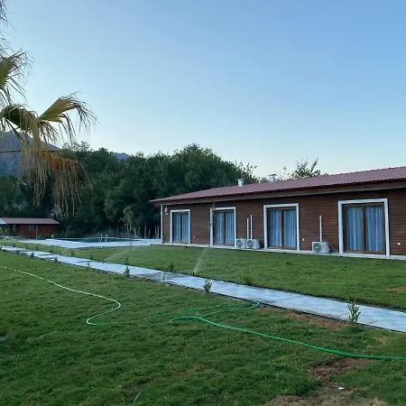 Bungasera Tatil Koeyue アパートホテル Karadonlar