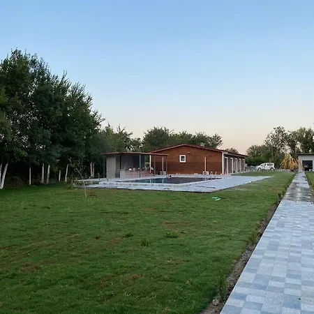 アパートホテル Bungasera Tatil Koeyue