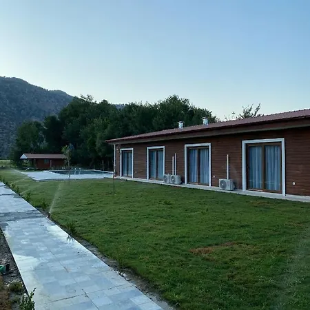アパートホテル Bungasera Tatil Koeyue Karadonlar