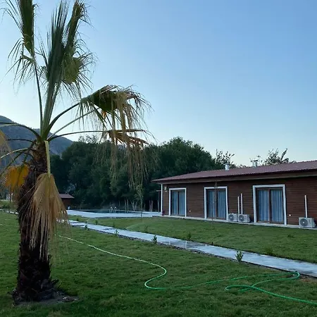 Bungasera Tatil Koeyue アパートホテル