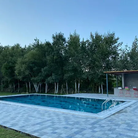 Ξενοδοχείο με διαμερίσματα Bungasera Tatil Koeyue *